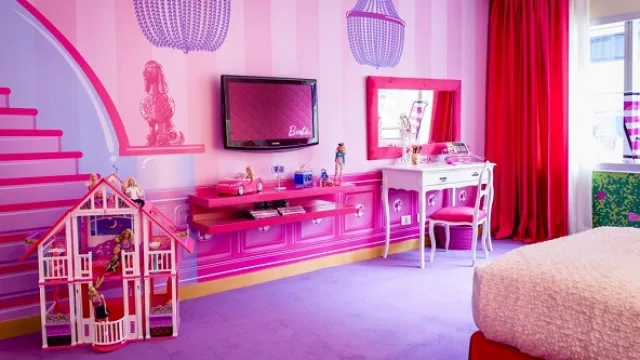 Barbie tiene su habitación (¿dónde duerme Ken?)