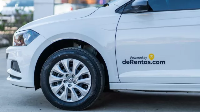 DeRentas ya funciona en Córdoba: cómo es el servicio que te permite manejar un 0 km para Uber sin comprarlo