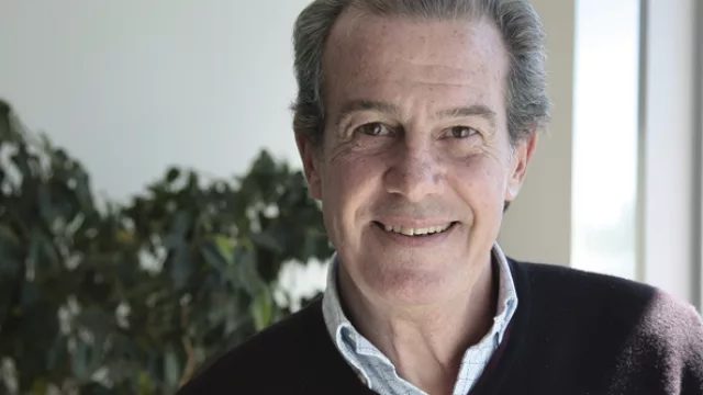 Enrique Ruesch, director.