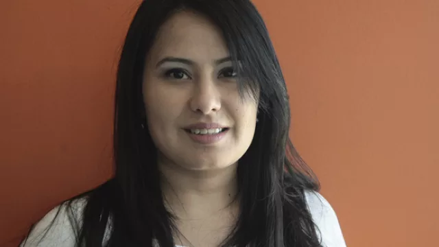 Marcela Pérez, recepción y secretaria.