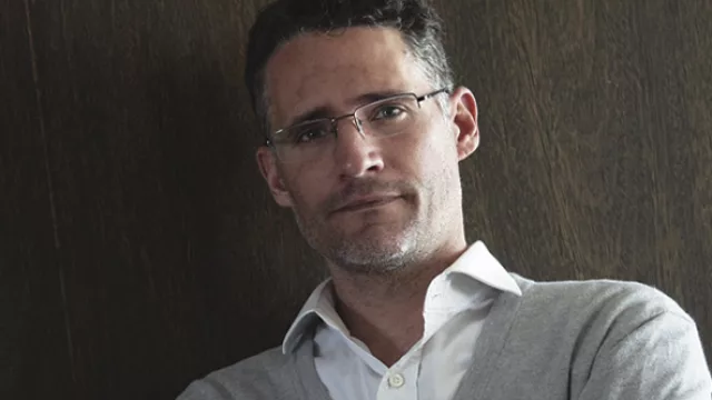 Nicolás Ruesch, diseñador gráfico, digital y multimedia