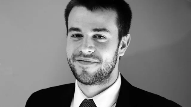 Agustín Zarazaga, gerente financiero.