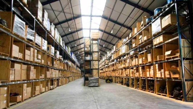 El nuevo centro cuenta con 4.200 m2 de depósito y 1.500 m2 de oficinas.