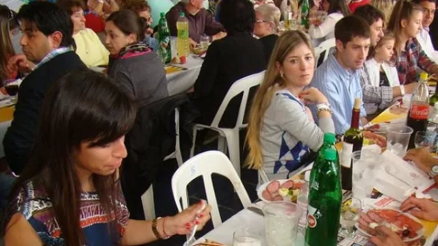 No nos olvidemos del Festival del Folclore… ¡en el Agua!