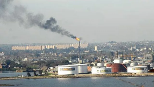 Dilema Uruguayo: ¿hay o no hay petróleo? La argentina YPF está metiendo cuchara...