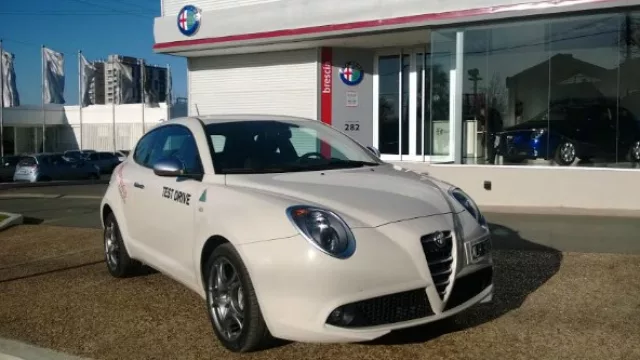 Alfa Romeo inaugura concesionario en Córdoba con una “super” promo: Mito Jr. a $ 219.000