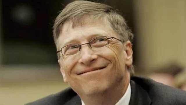 Nos acusa de ser esbirros de Microsoft (oh, my dog)