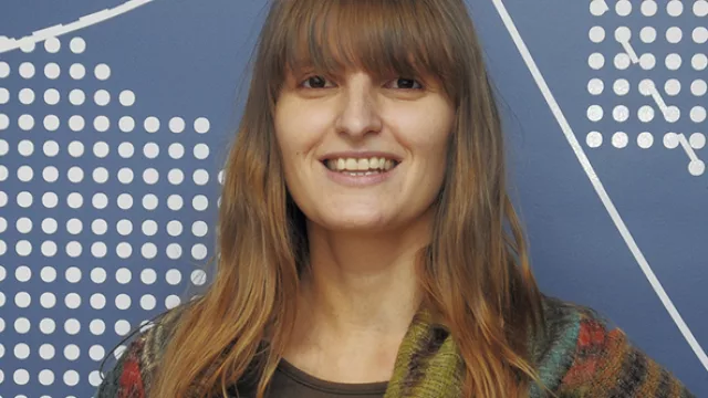 Cinthia Bahrdt, Medios.