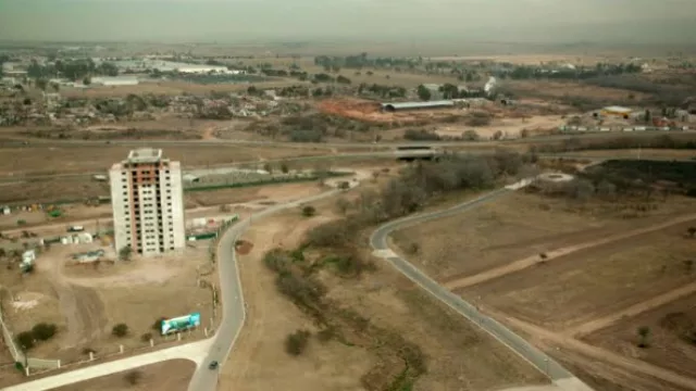 Al fondo, los terrenos donde Edisur planea construir el nuevo megadesarrollo inmobiliario.