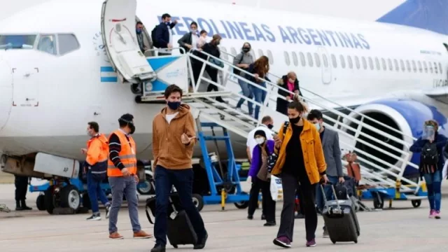 Por primera vez Tucumán contará con dos vuelos semanales a Puerto Iguazú 