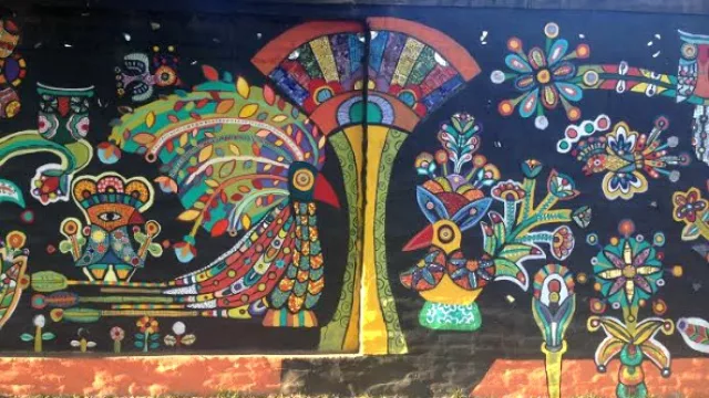 Los diseños psicodélicos se prestan para este tipo de trabajos que incluye cualquier elemento.