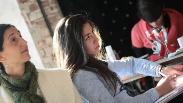 Los miembros de la prensa atentos a cada nombre que se anunció.