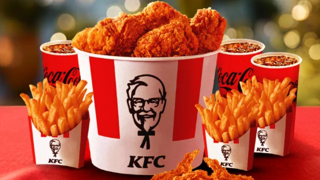 Día del Pollo Frito: el boom global de un clásico este 6 de julio (y el imperio multimillonario que KFC creó con su receta secreta)