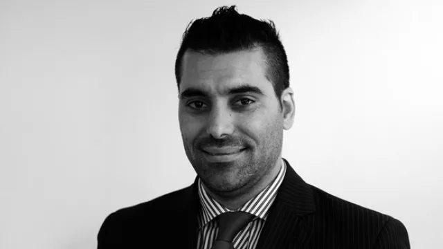 Andrés Lara, Gerente General.