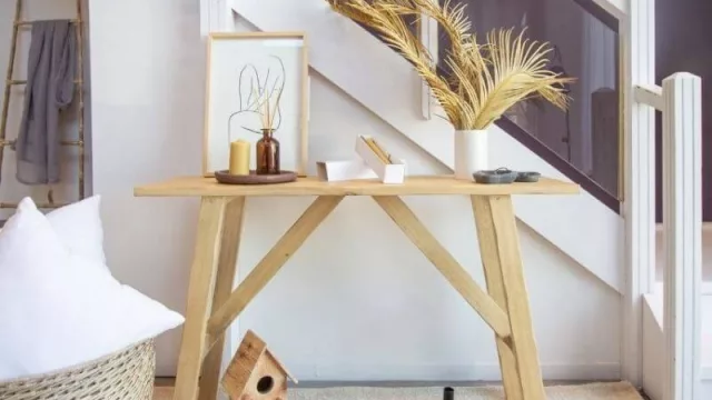 Julia Mattoni incursiona en el diseño (abrió Barro Negro, una tienda de objetos de artesanos argentinos) 