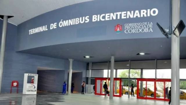 Choferes amenazan con paro por tiempo indeterminado