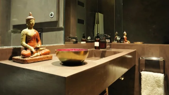 Los baños, el ambiente ideal para aplicar el microcemento de 2 mm. 