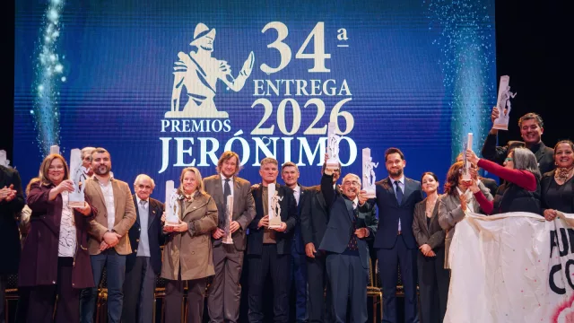 Raulito fue distinguido con el Premio Jerónimo Ciudad de Córdoba (junto a Belgrano, la UCC, Miguel Clariá y otros)