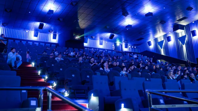 Cine 100% cordobés: Las Tipas abre en el Paseo del Jockey con una de las salas más premium de la ciudad