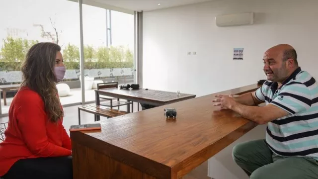 “Hoy en día la pantalla de LED es la vedette, que se necesita para todo tipo de eventos, y acción publicitaria”.