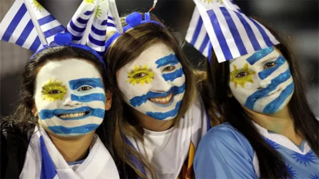 Salen camiones, aviones y buses para Rio; uruguayos pagan hasta US$ 140 por hora