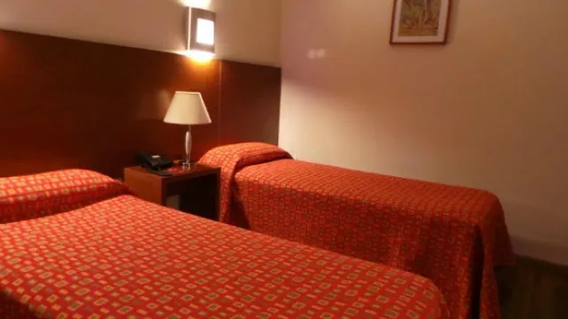 Las habitaciones son acogedoras, pues, se mantuvieron las proporciones de los espacios originales. 