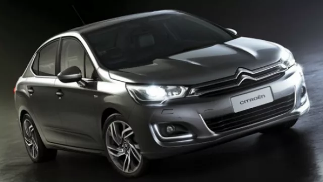 C4 Lounge incorpora en sus versiones Tendance el sistema de navegación en sus tres opciones de motorización.