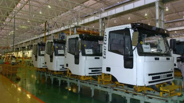 La Provincia suma a Iveco al Compre Córdoba (buscan reactivar la producción de camiones)