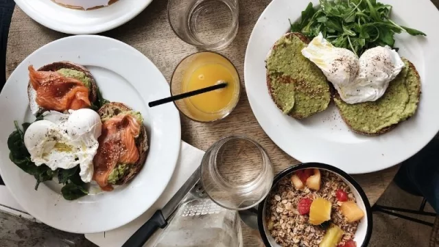 “El costo del desayuno se dispara”, advierte Ben Laidler (estratega de mercados globales de eToro)