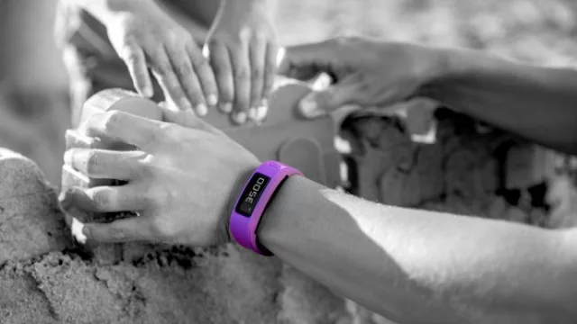 ...monitorea y presenta el progreso las 24 horas los 7 días de la semana...