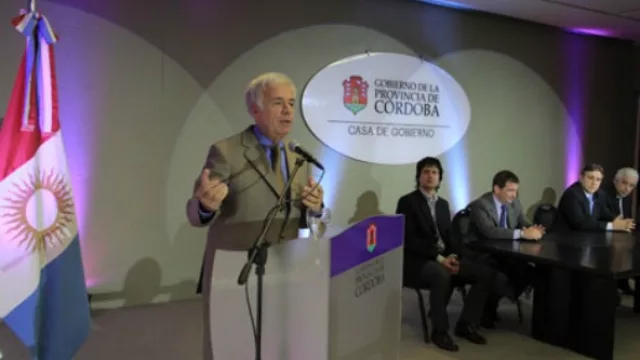 De la Sota suma a Renault al Compre Córdoba de 0 Km. (ultiman detalles para Volkswagen)