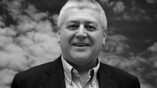 José Destefanis, director.