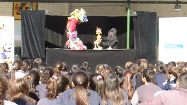 "Con dulzura separo la basura" (by Cotreco)