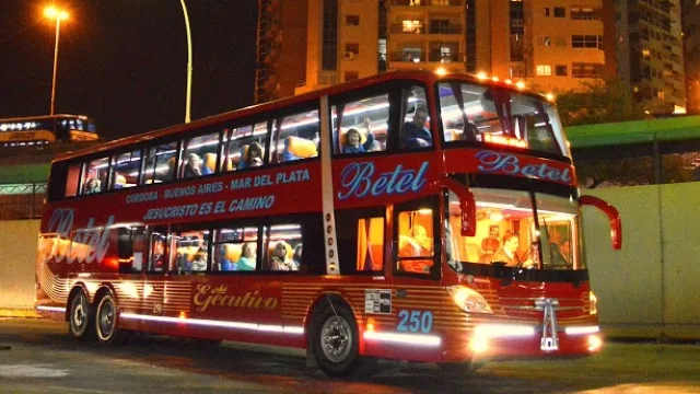 Saluda y felicita a Betel por sumar una unidad a su ruta COR-BUE