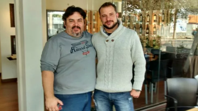 Santiago Lobos y su primo Guillermo Gallará, dueños del emprendimiento.