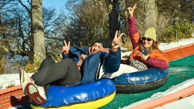Cerro Bayo: mucho más que esquí, una propuesta para disfrutar la nieve en familia