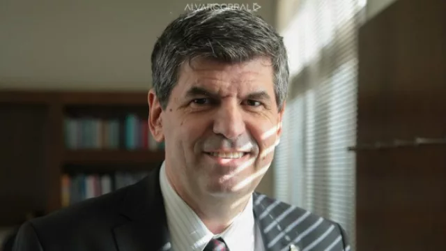 A favor de una nueva reforma universitaria