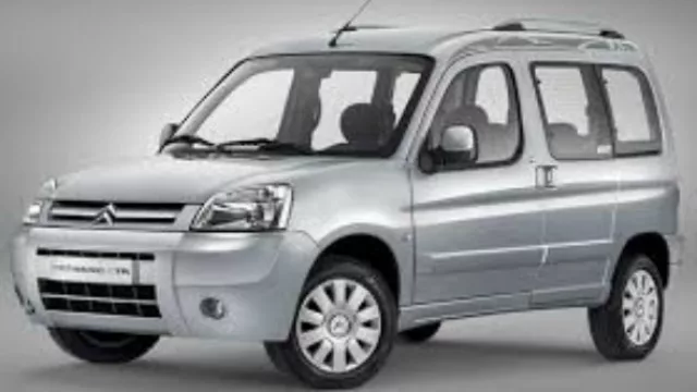 Berlingo Multispace llega en versiones nafta y diésel.