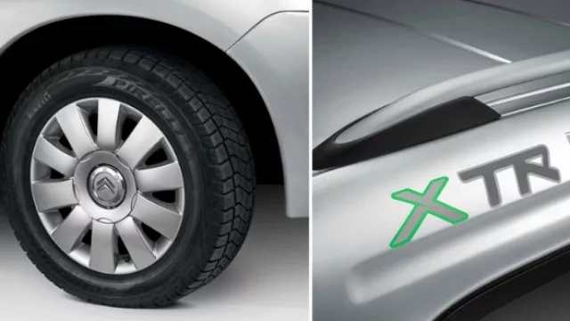 Renovadas llantas de 15’’ y barras de techo portaequipaje.