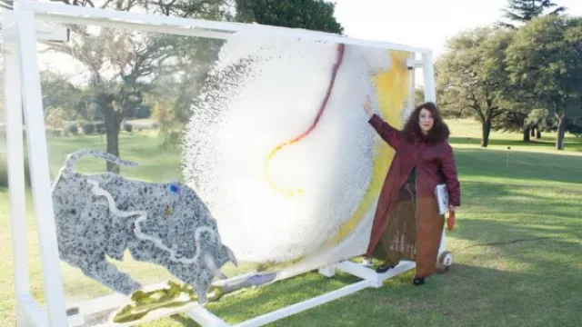 El "Minotauro", la impactante obra de Cristina Santander expuesta en Altos de Belgrano.