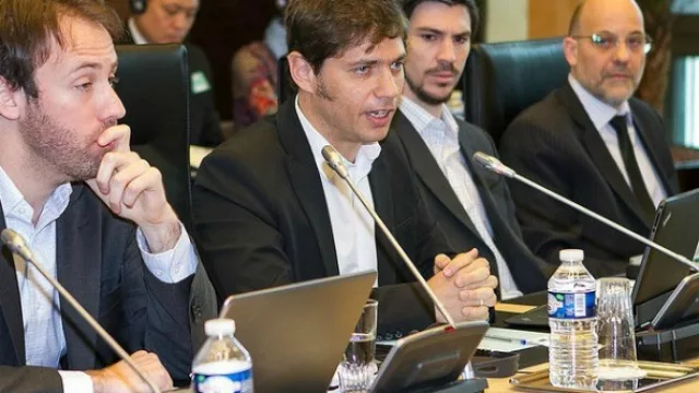 Subraya el origen de la deuda con el Club de París