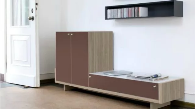 Los colores y texturas pueden combinarse  libremente. El estilo de los muebles es personal y juega con las reglas del todo-vale en interiorismo.