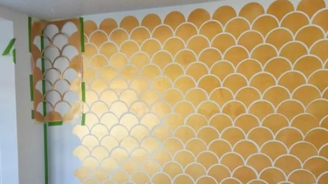 El esténcil nunca vino mejor que en esta ocasión. Mirá las creaciones que podés conseguir.