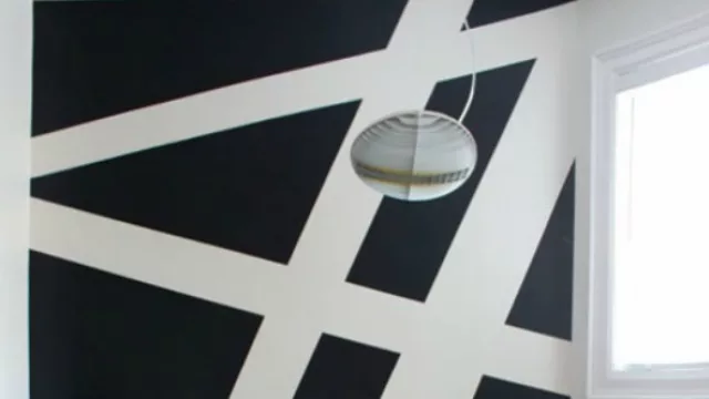 ácil, bandas para poder delimitar los espacios para pintar y lograr figuras geométricas.