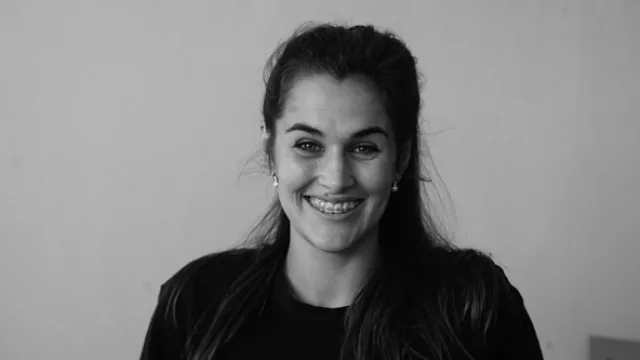 Consuelo Manzano, recepcionista.