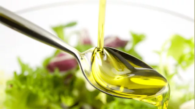 Tres empresas suman saberes y lanzan un aceite de oliva extra virgen “para todos”