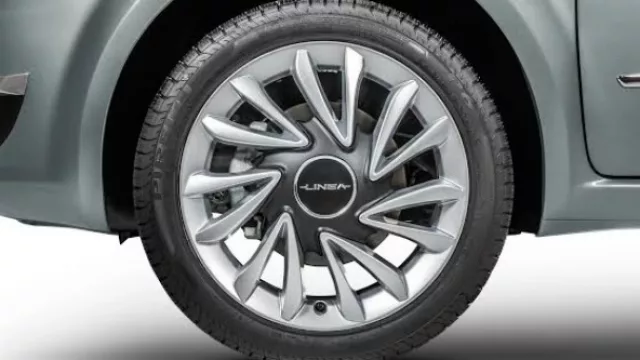 … y sumó una llantas muy elegantes y -al mismo tiempo- deportivas.