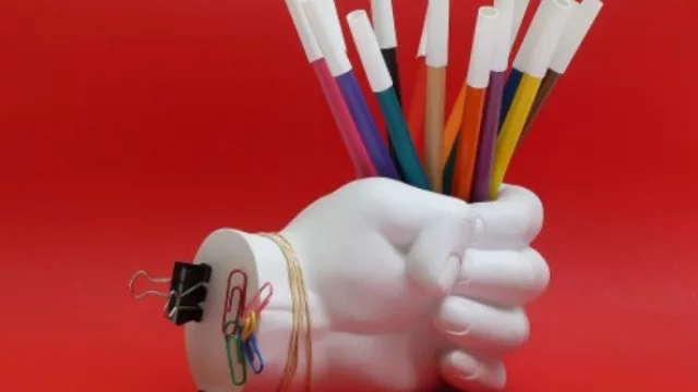 Hand holder, un portalápices con imán incluido para no perder ningún clip, alfiler, etc. (De G A T O)