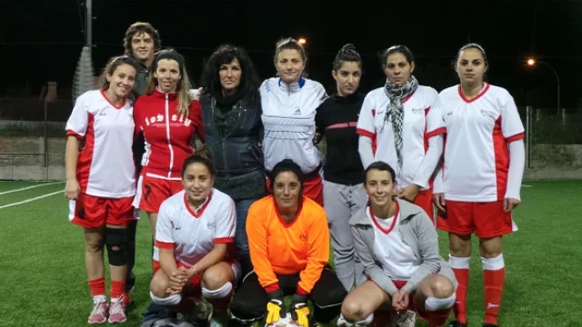 El equipo femenino de Posada del Qenti.