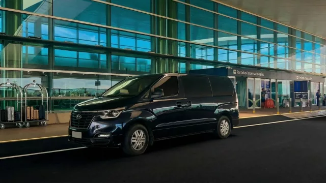 ¿Necesitás trabajar mientras te trasladás? H1 VIP se convierte en una oficina móvil para ejecutivos en Córdoba